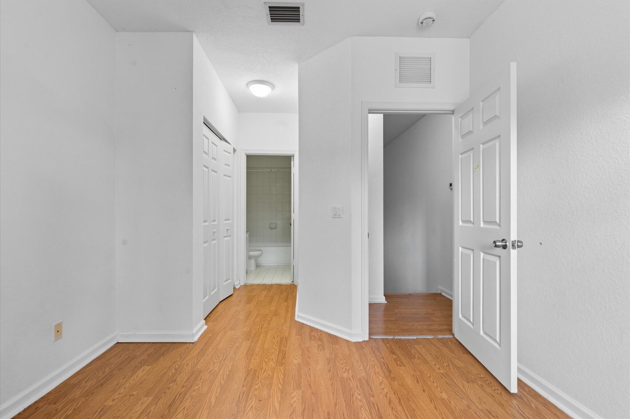 MARTIN/MARANGOS PLAT - Residential Lease