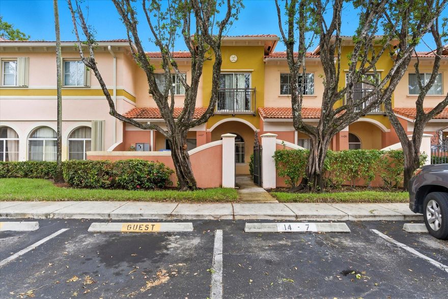 Spacious 2-Bedroom, 2.5-Bath Townhome This two-story townhome offers two spacious bedrooms, two and a half bathrooms, and a private courtyard perfect for relaxing or entertaining. Enjoy community amenities including a pool and basketball court, plus the convenience of an in-unit washer and dryer. Centrally located, the property is just minutes from grocery stores, shopping, and major highways, making it an ideal place to call home.