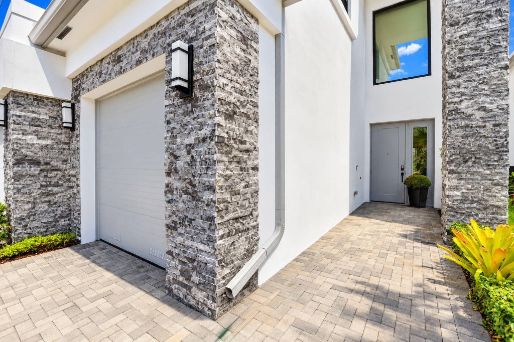 Photo of 17258 PAGODA PALMS Drive, Boca Raton, FL 33496 (MLS # B26086520)