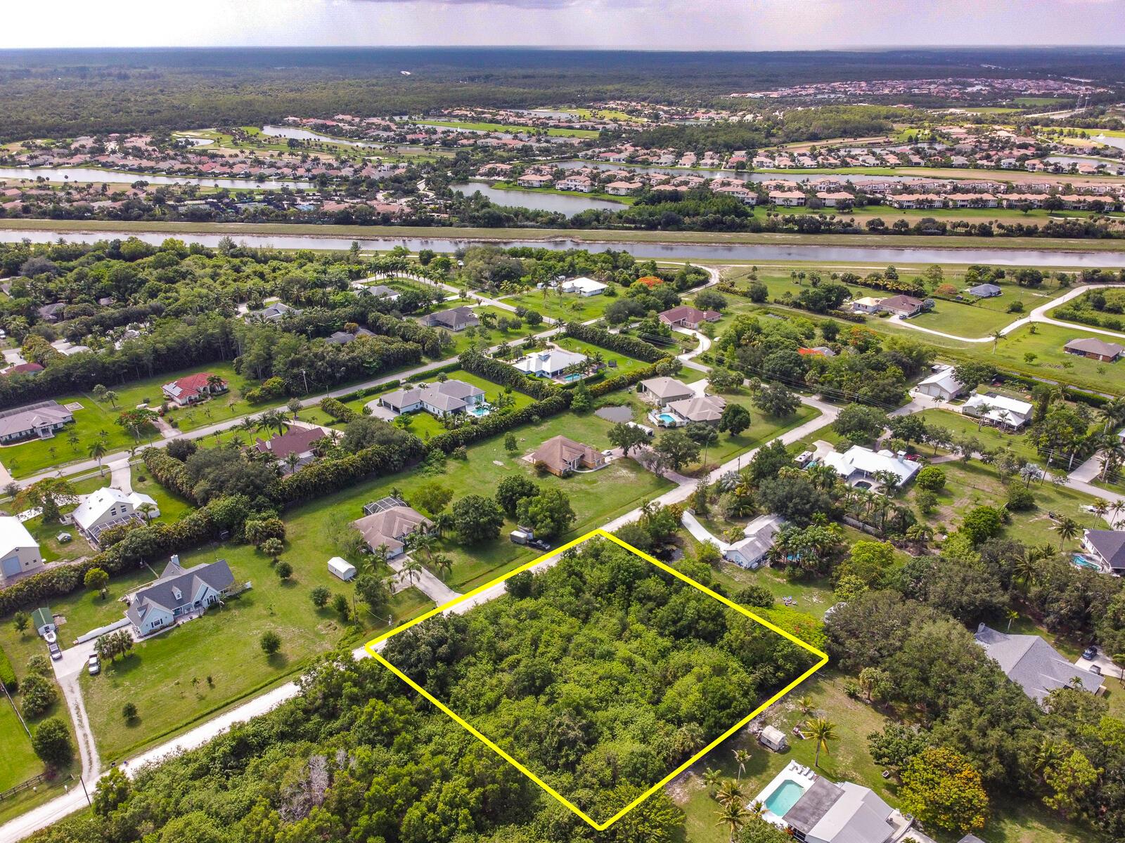 This 1.15-acre parcel lot is one of the few remaining vacant lots in Palm Beach Country Estates. Located only two lots off of a paved road in an area of the subdivision with newer, more upscale homes. Unlike most other acreage subdivisions, Palm Beach Country Estates has city water available for hookup.