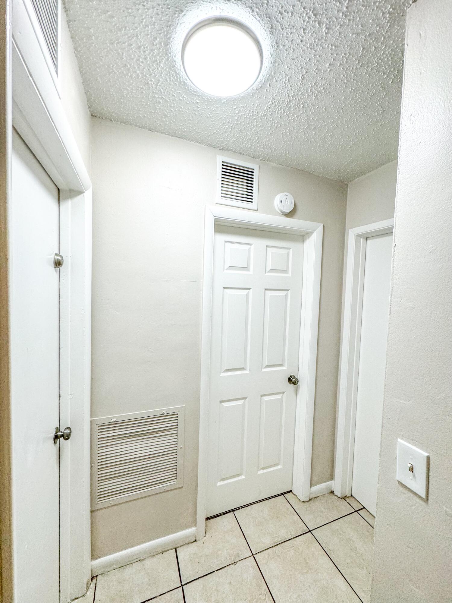 FRESHWATER ADD TO WPB - Residential Lease