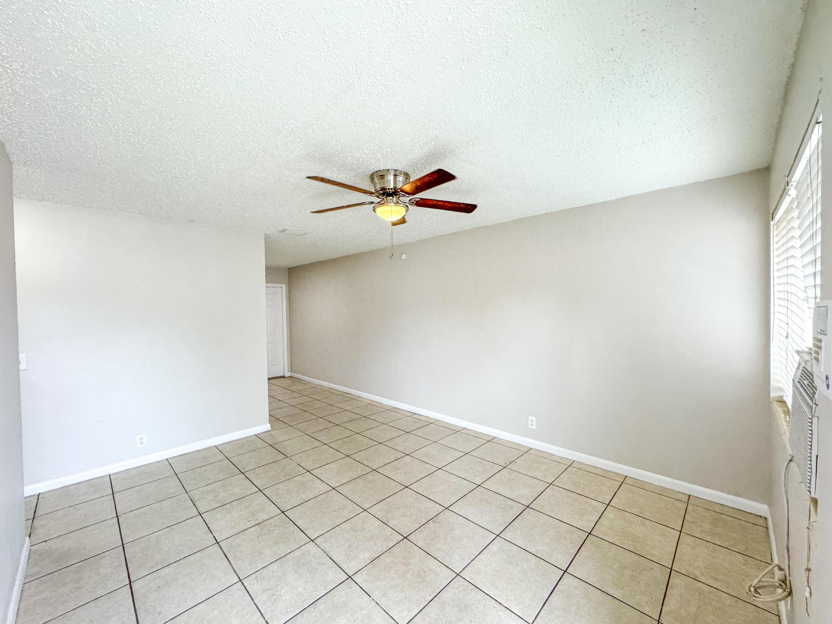 FRESHWATER ADD TO WPB - Residential Lease