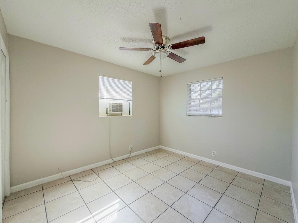 FRESHWATER ADD TO WPB - Residential Lease