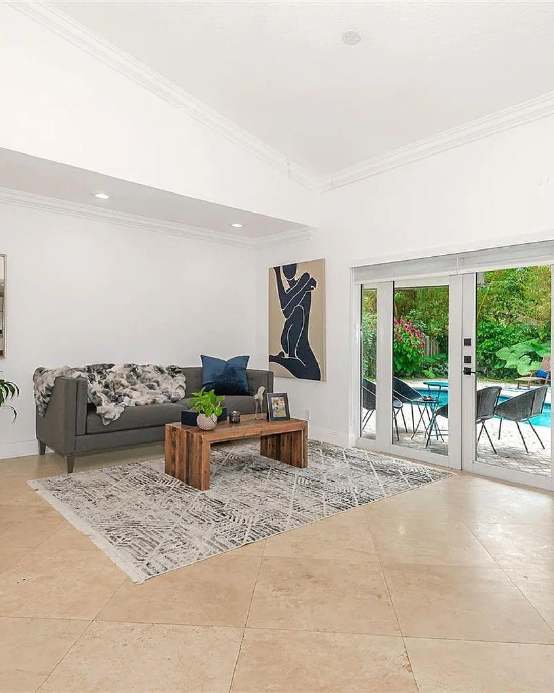 Embassy Lakes - Residential