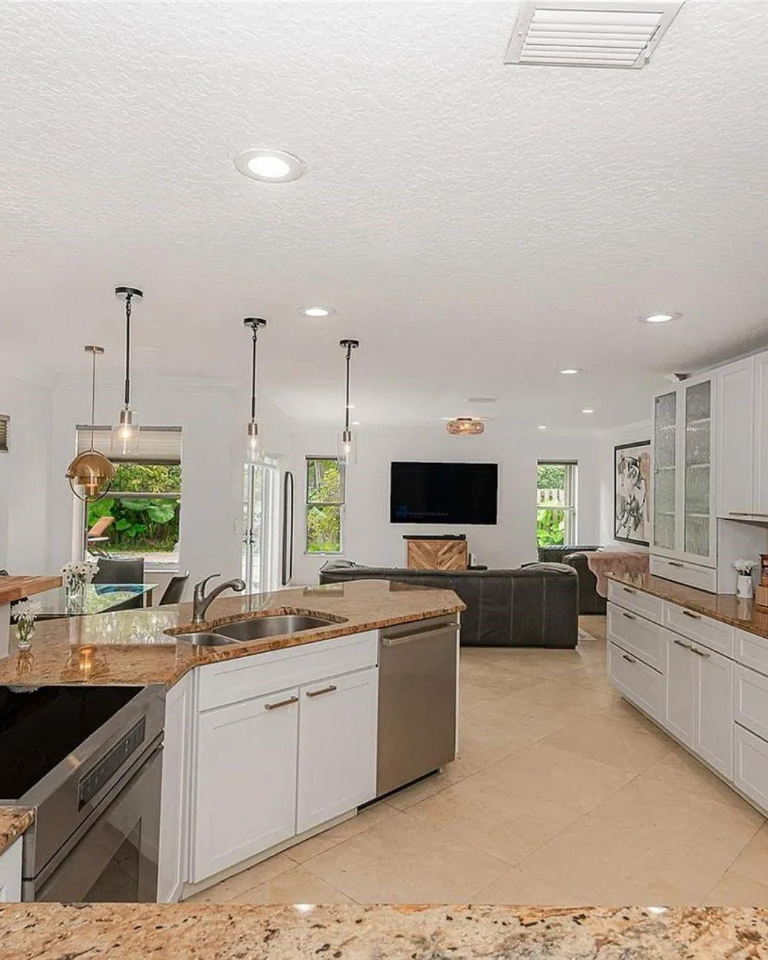 Embassy Lakes - Residential