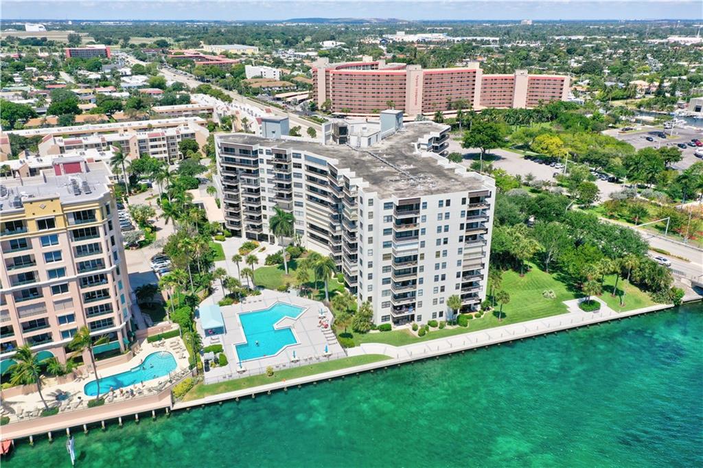 Voyager Condo - Residential