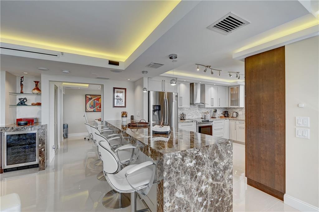 Voyager Condo - Residential