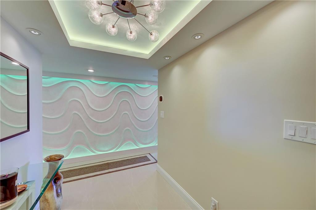 Voyager Condo - Residential