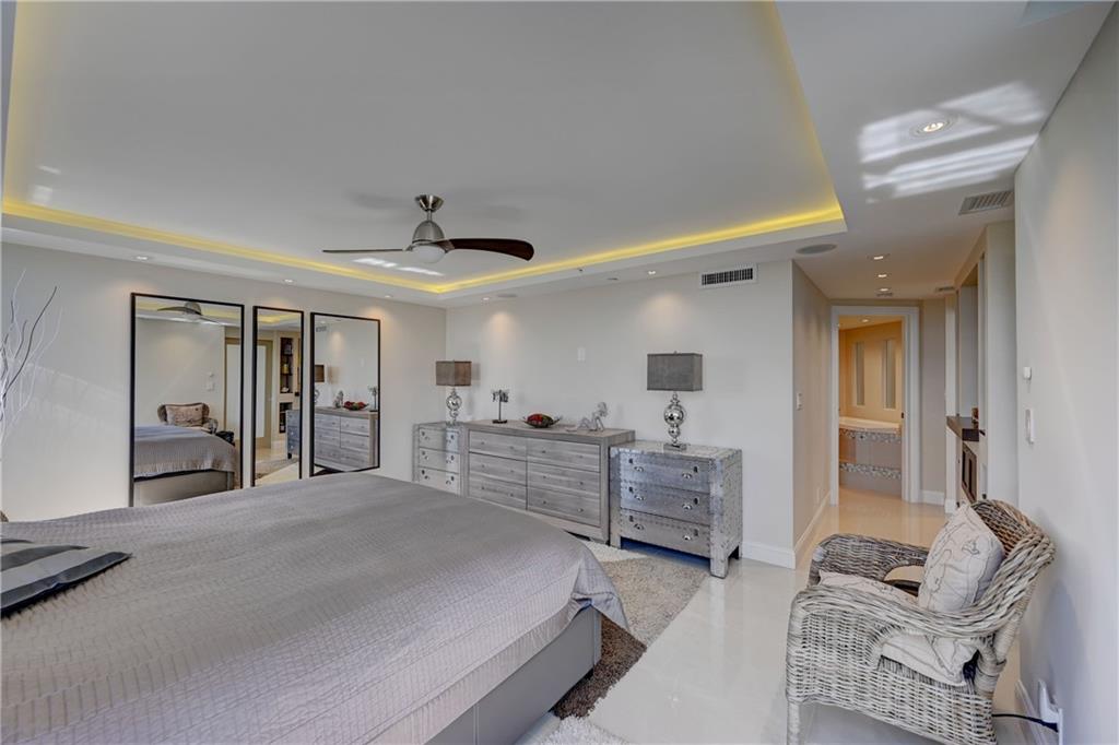 Voyager Condo - Residential