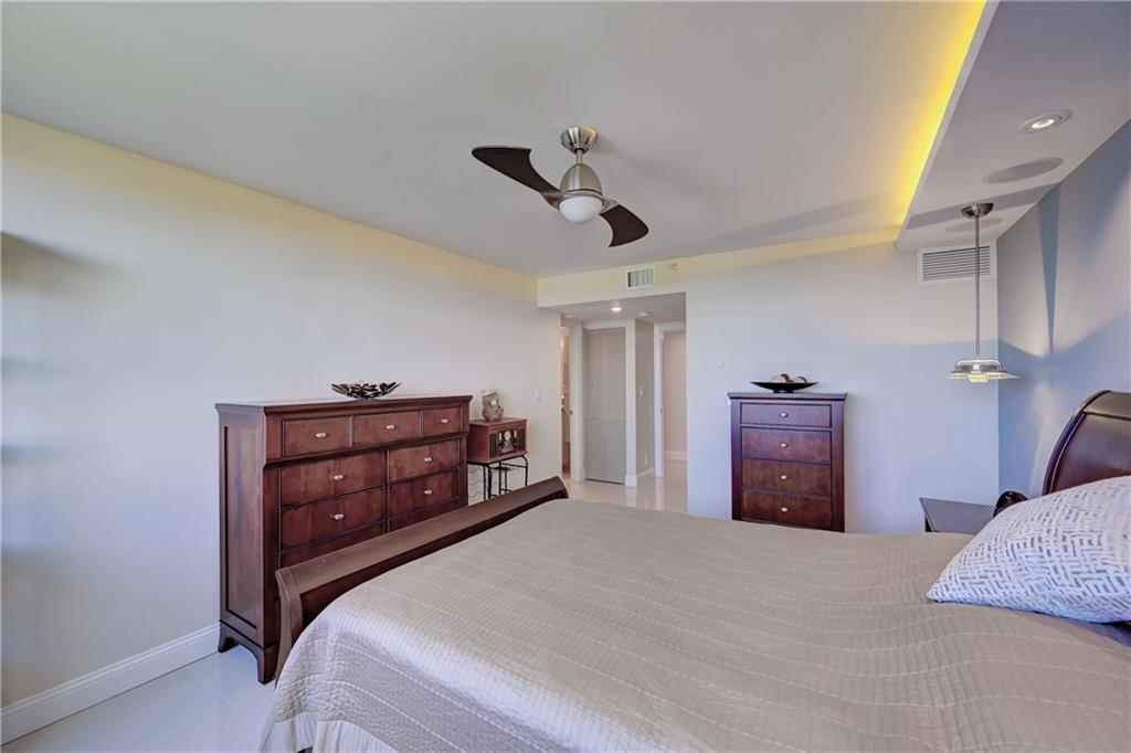 Voyager Condo - Residential