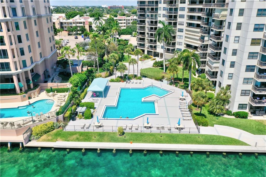 Voyager Condo - Residential