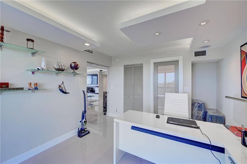 Voyager Condo - Residential