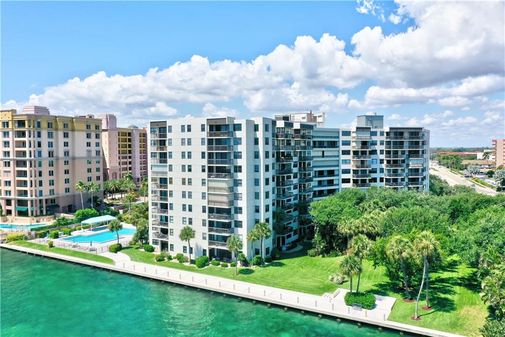 Voyager Condo - Residential