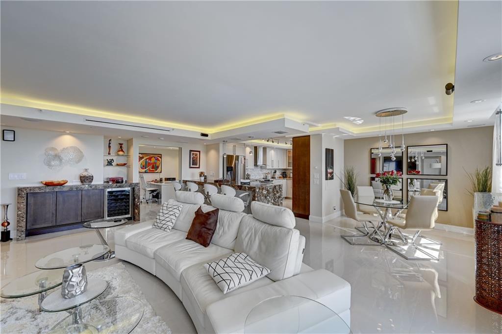 Voyager Condo - Residential