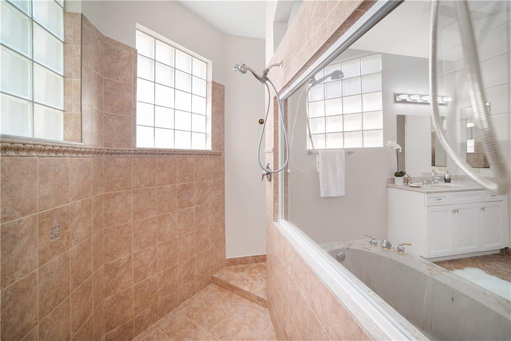 Grand Reserve - Residential