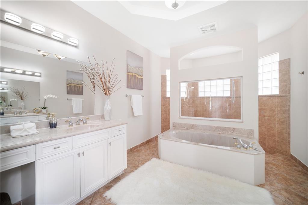 Grand Reserve - Residential