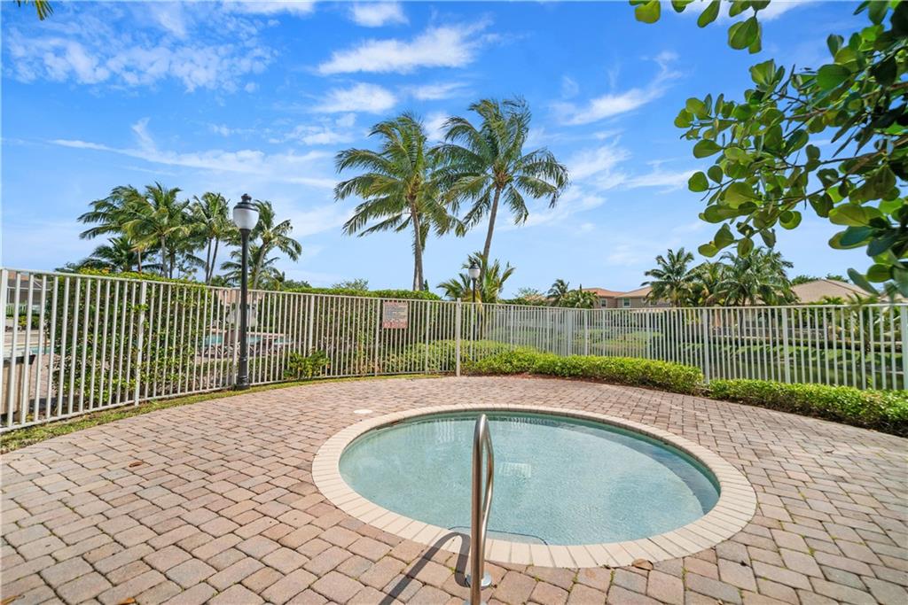 Grand Reserve - Residential