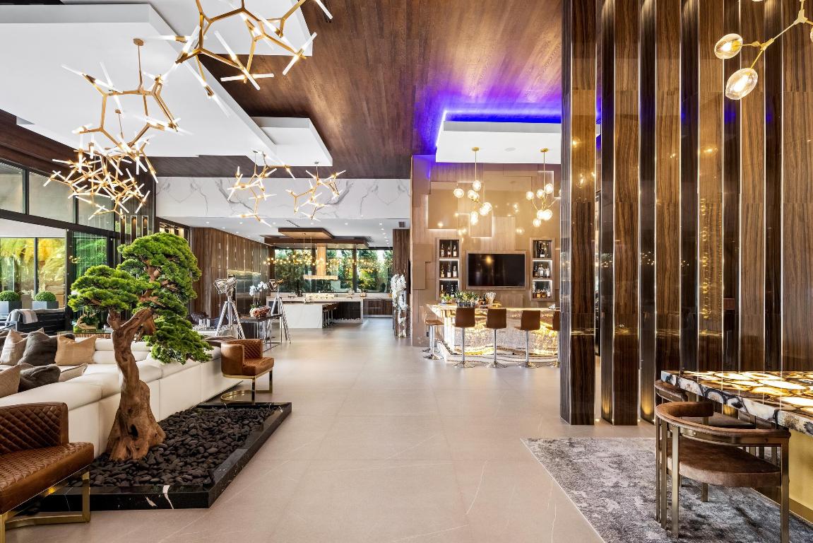 CORAL RIDGE COUNTRY CLUB - Residential