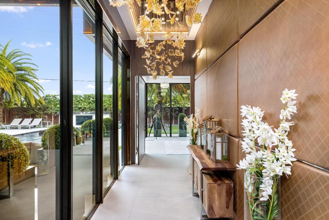 CORAL RIDGE COUNTRY CLUB - Residential