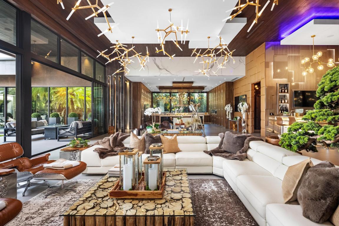 CORAL RIDGE COUNTRY CLUB - Residential