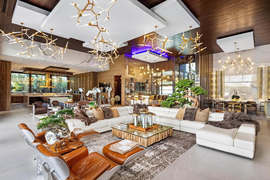 CORAL RIDGE COUNTRY CLUB - Residential