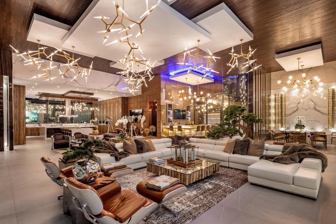 CORAL RIDGE COUNTRY CLUB - Residential