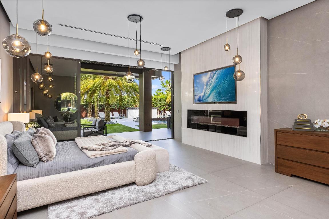 CORAL RIDGE COUNTRY CLUB - Residential