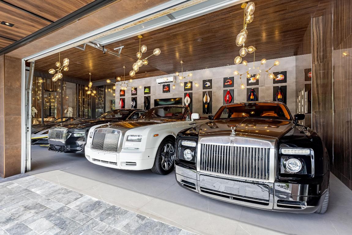 CORAL RIDGE COUNTRY CLUB - Residential