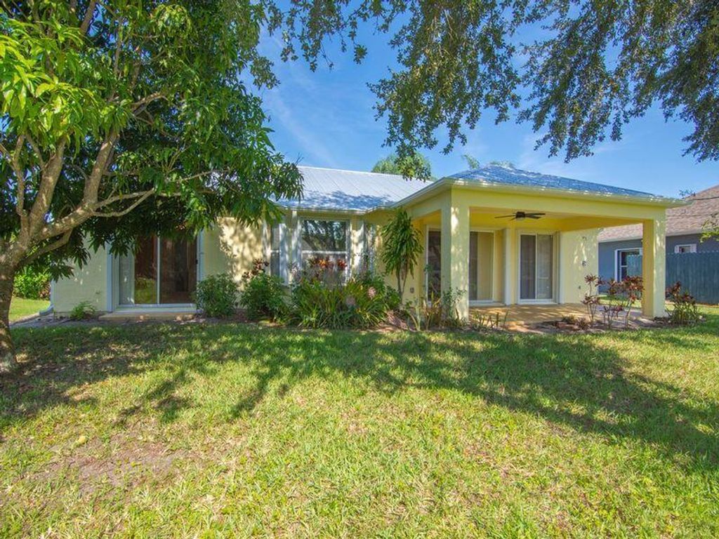 Photo of 1049 Gardenia Street, Sebastian, FL 32958 (MLS # R11111817)