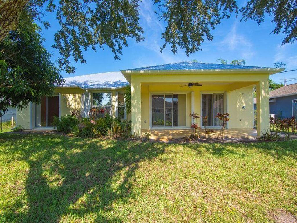Photo of 1049 Gardenia Street, Sebastian, FL 32958 (MLS # R11111817)