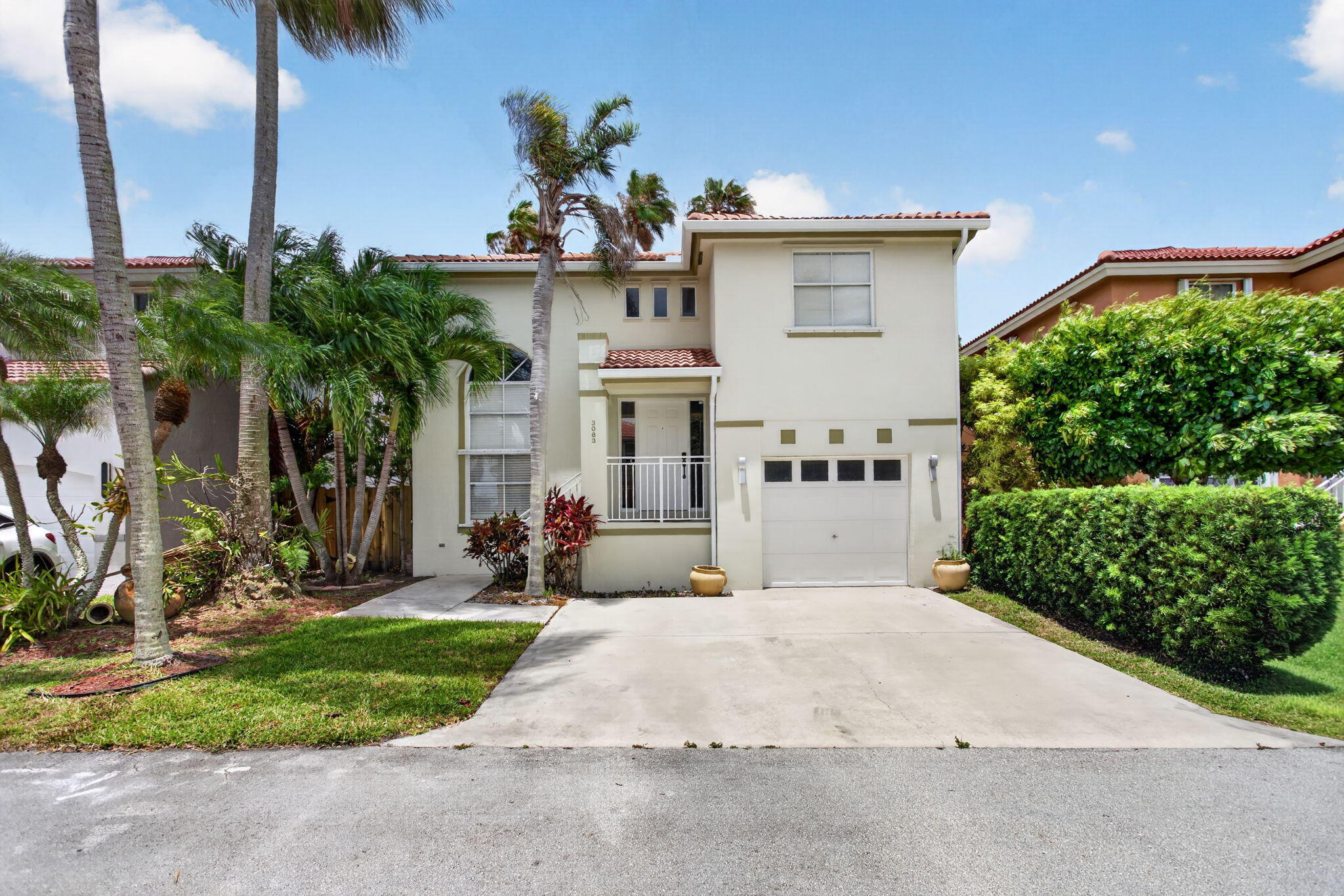 3083 W Buena Vista Drive