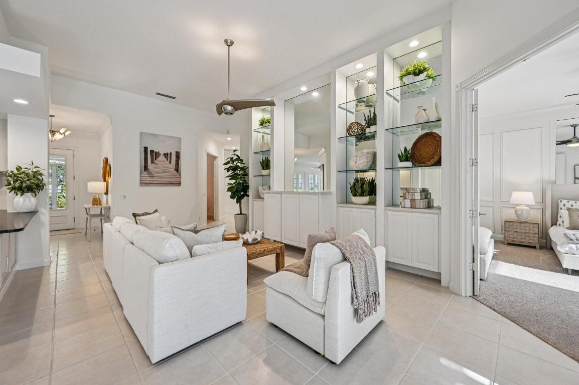 CARLETON OAKS - Residential