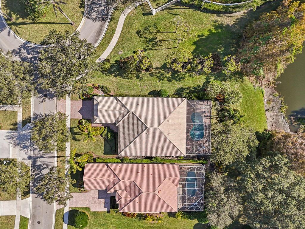 CARLETON OAKS - Residential