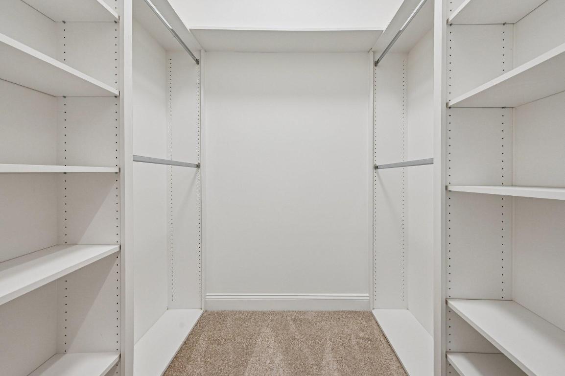 CARLETON OAKS - Residential