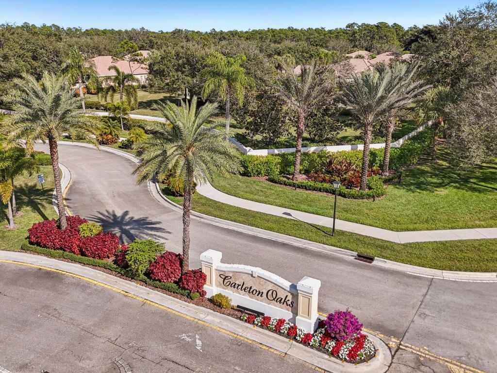 CARLETON OAKS - Residential