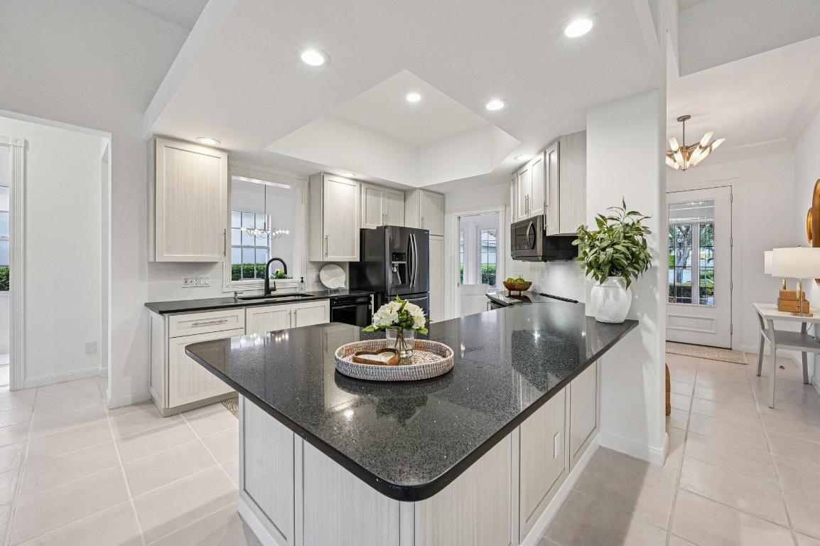 CARLETON OAKS - Residential