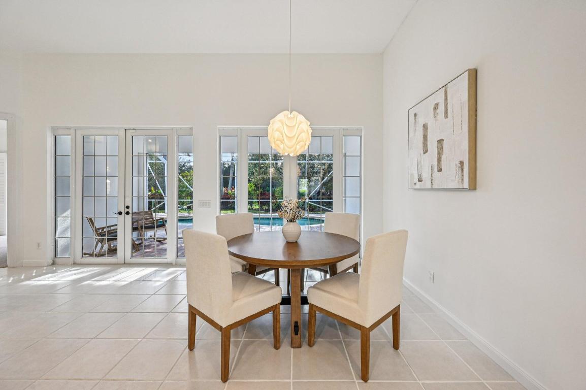 CARLETON OAKS - Residential