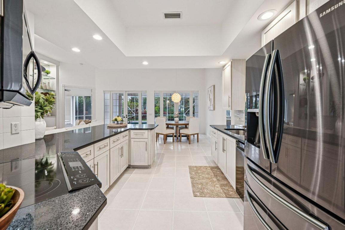 CARLETON OAKS - Residential