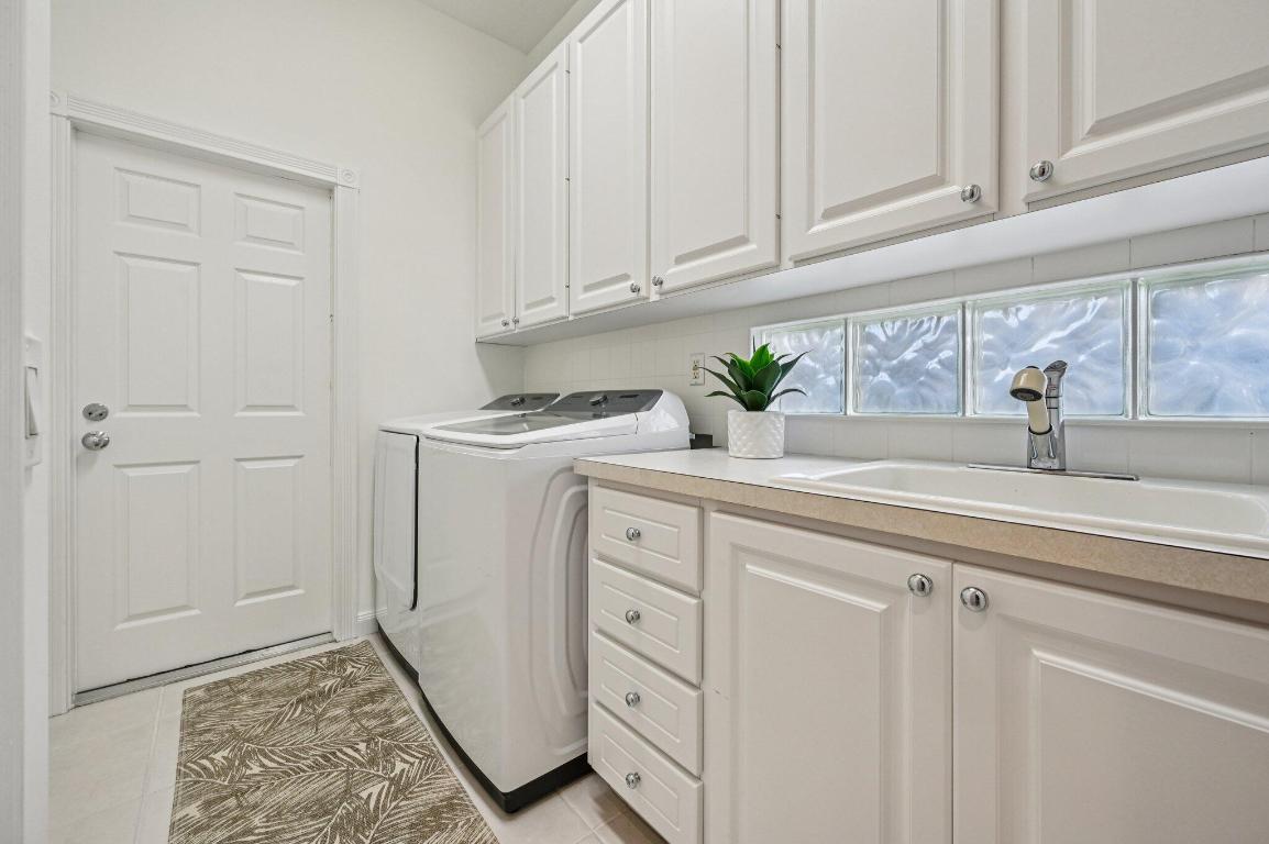 CARLETON OAKS - Residential