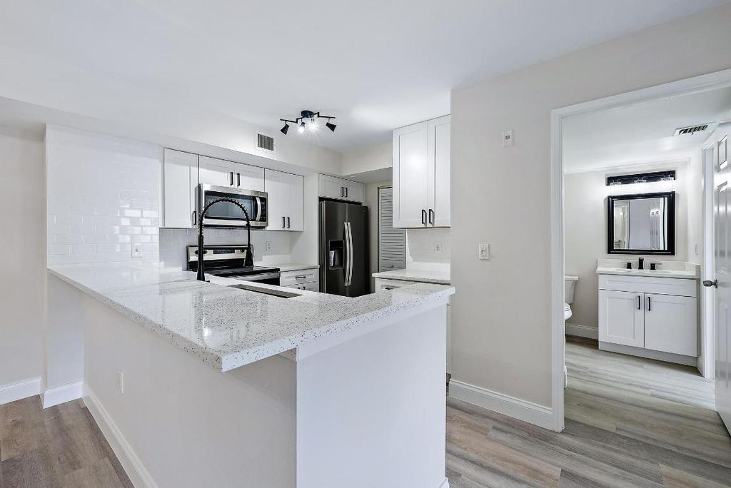 Photo of 236 Village Boulevard #1205, Tequesta, FL 33469 (MLS # R10942406)