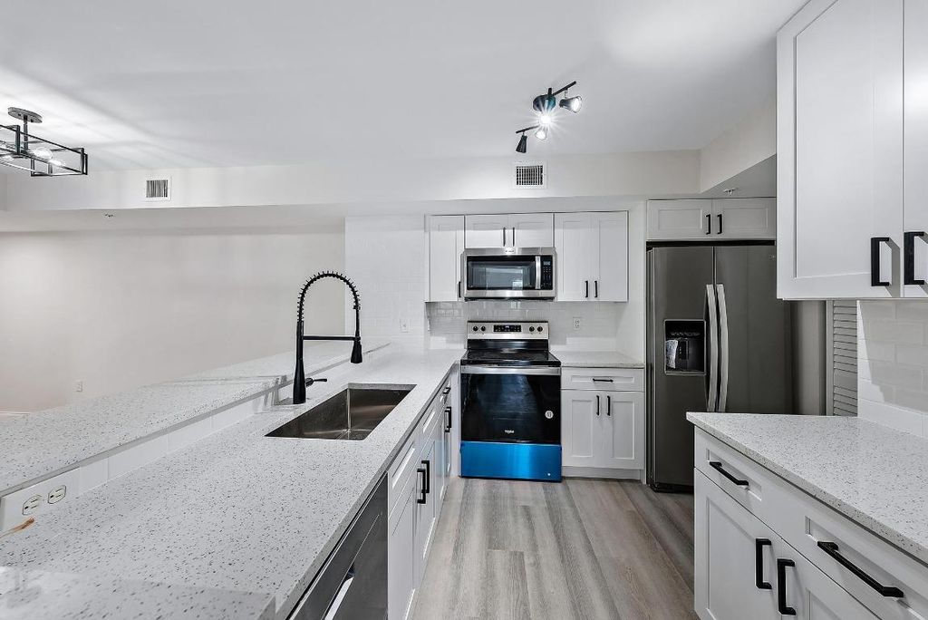 Photo of 236 Village Boulevard #1205, Tequesta, FL 33469 (MLS # R10942406)