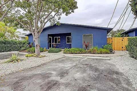 Photo of 917 ORANGE Isle, Fort Lauderdale, FL 33315 (MLS # B26055481)