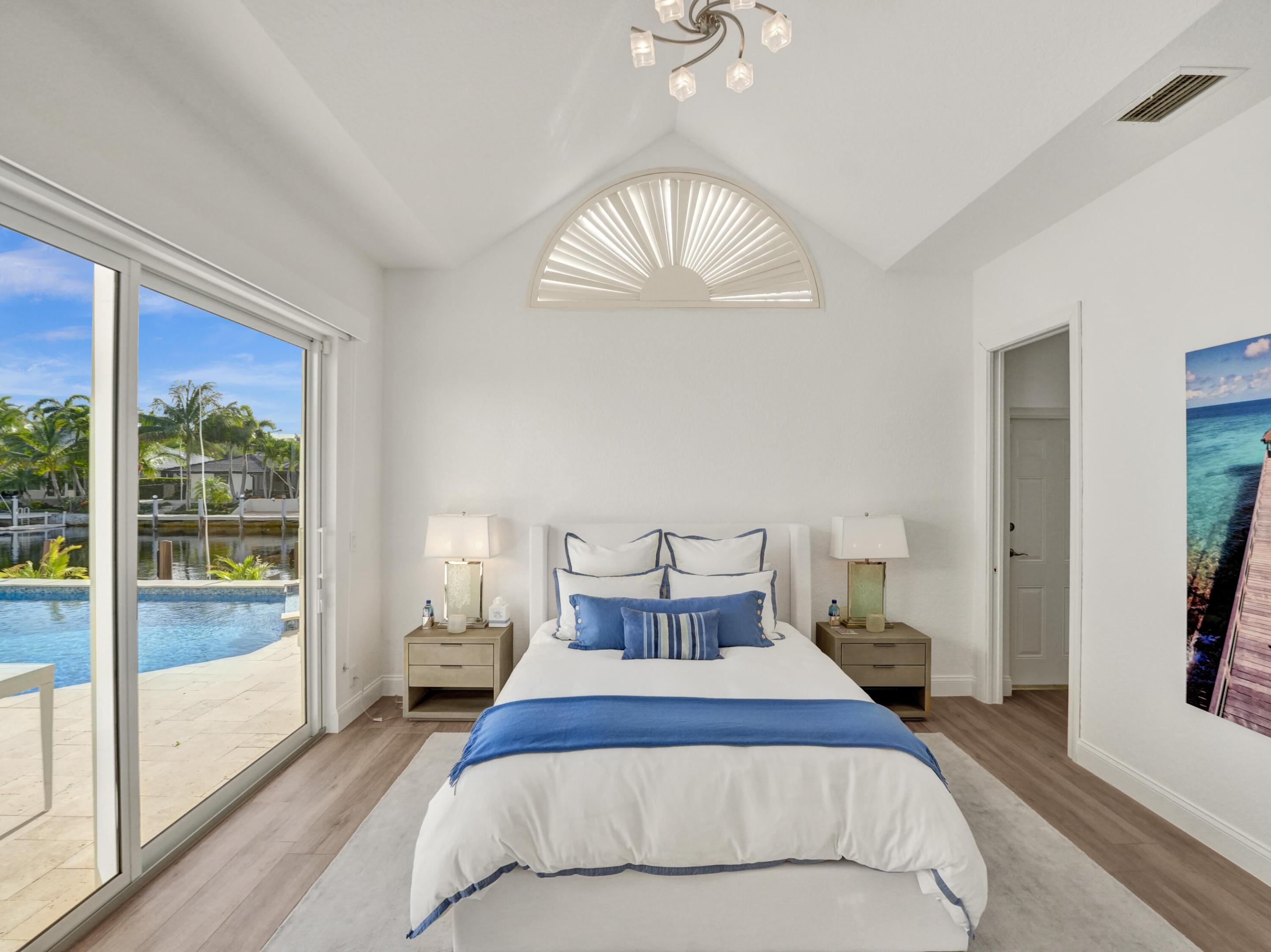 VENETIAN ISLES 1ST SEC - Residential