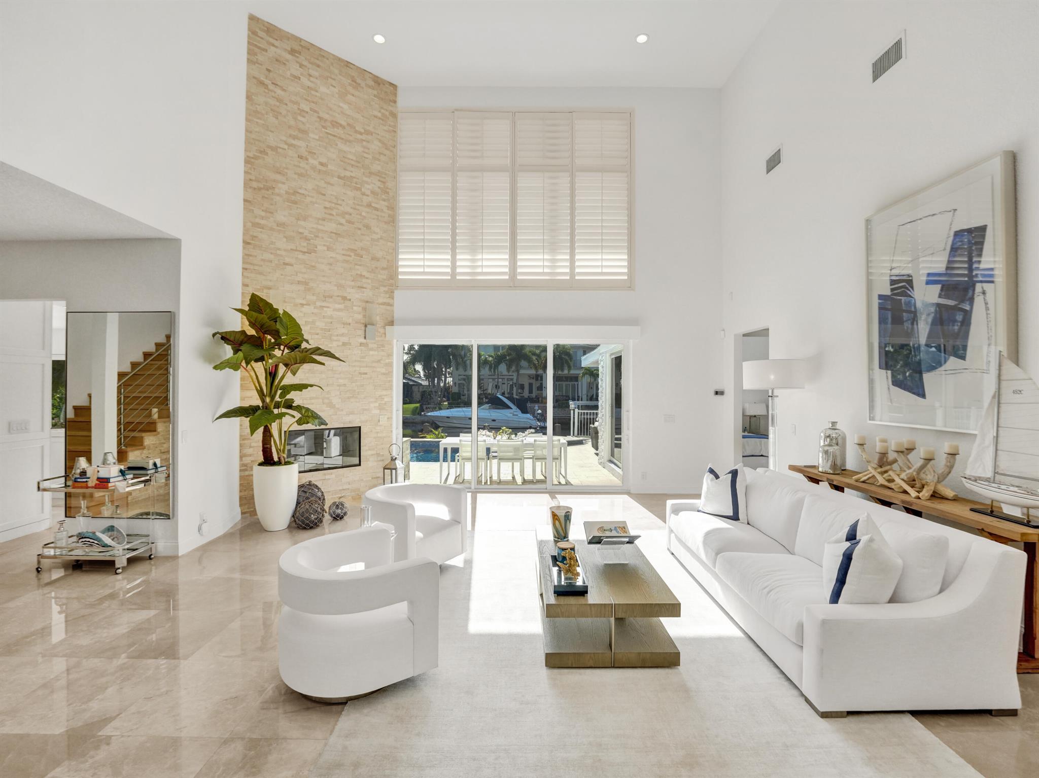 VENETIAN ISLES 1ST SEC - Residential