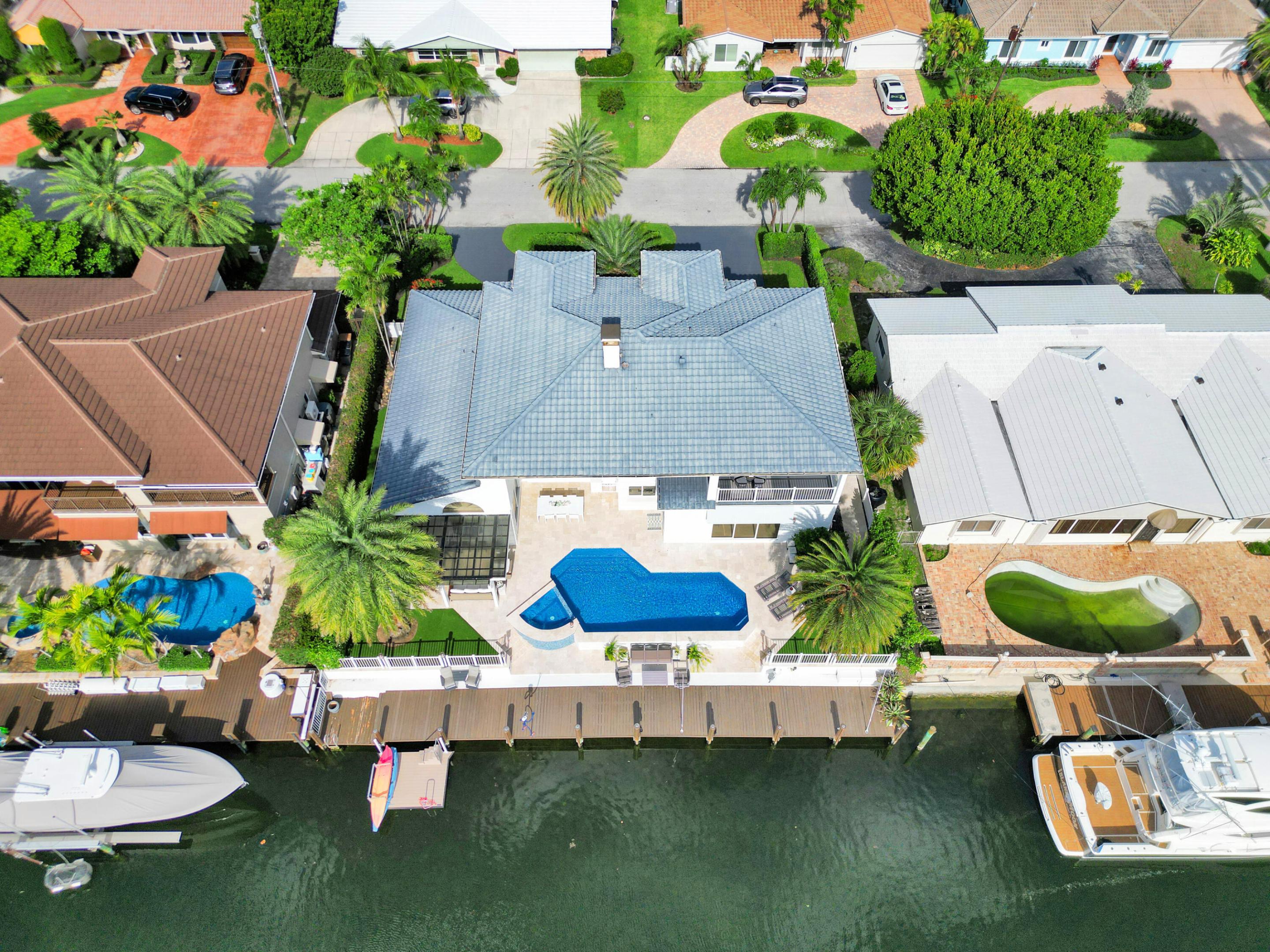 VENETIAN ISLES 1ST SEC - Residential