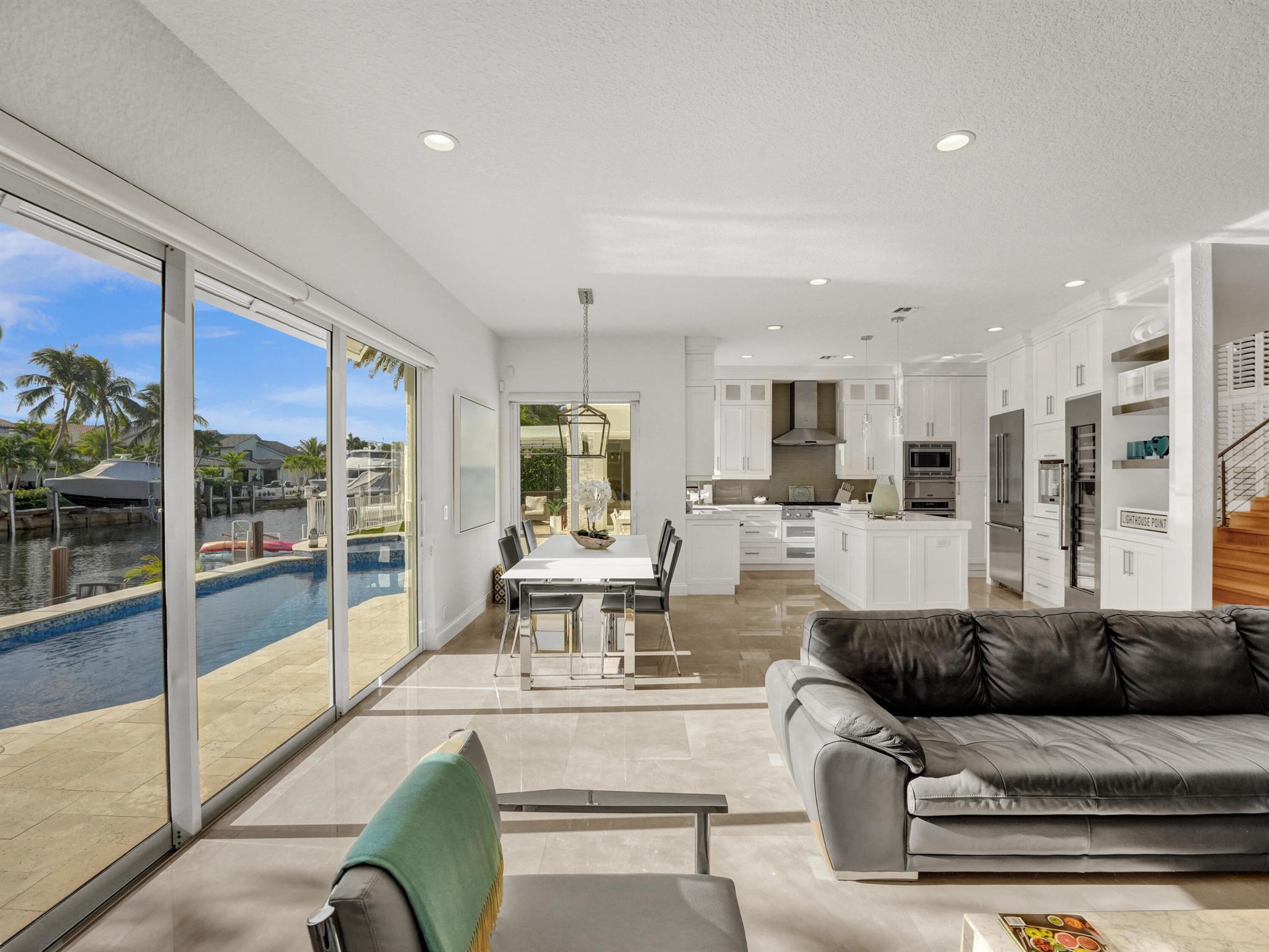 VENETIAN ISLES 1ST SEC - Residential