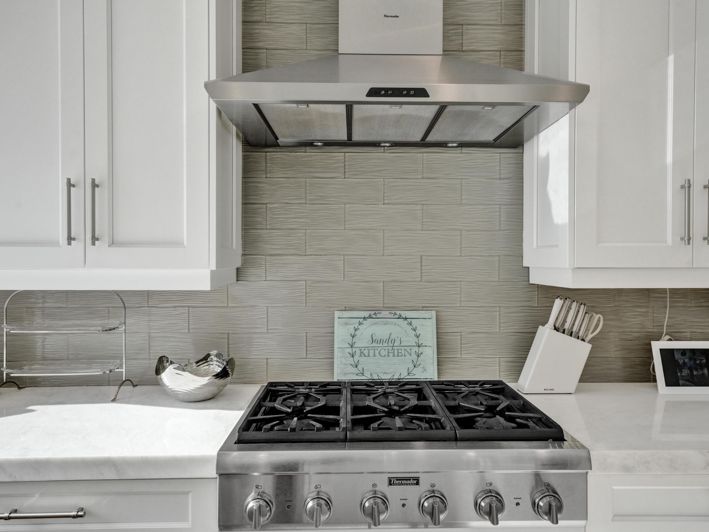 VENETIAN ISLES 1ST SEC - Residential