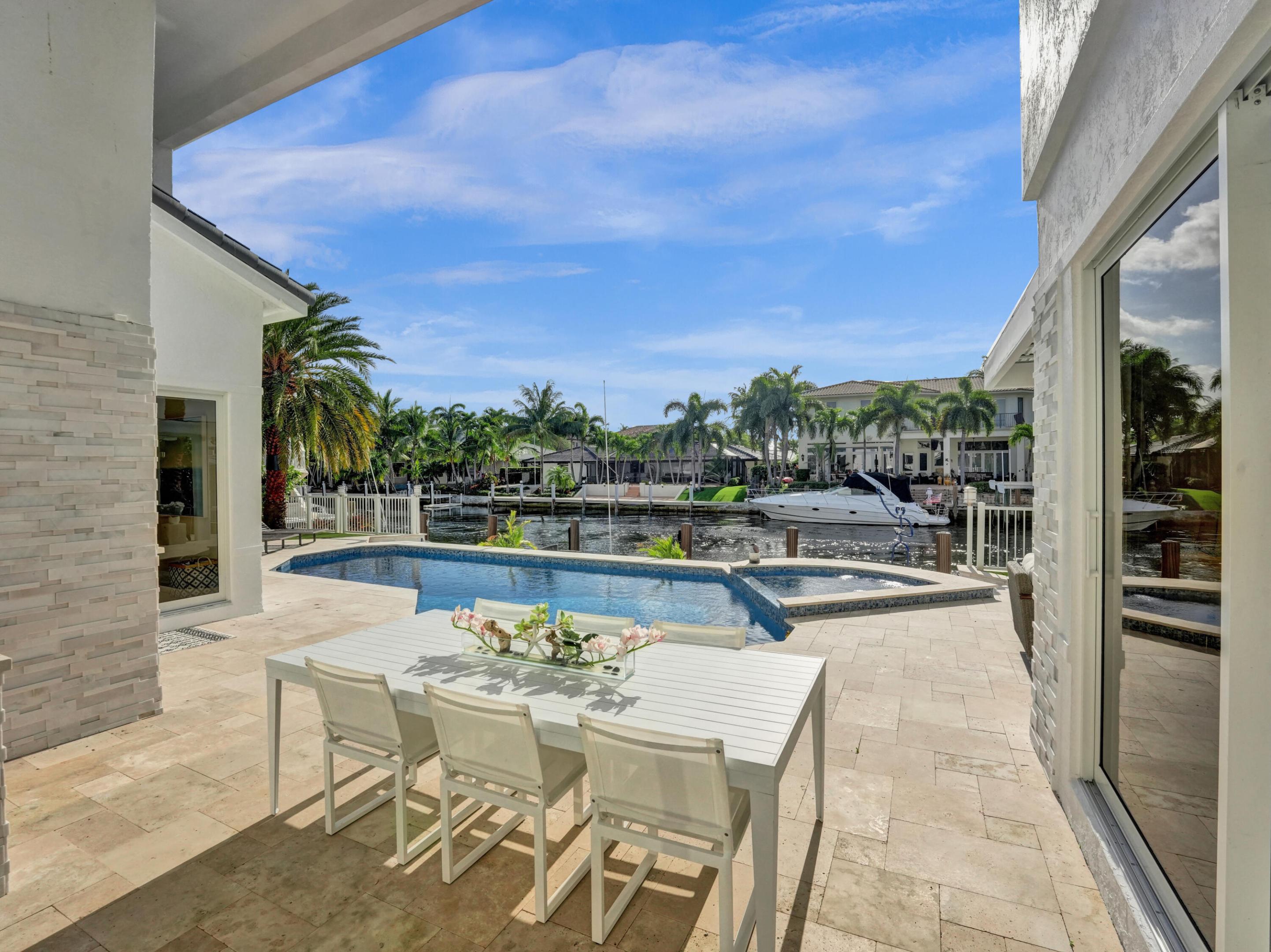 VENETIAN ISLES 1ST SEC - Residential