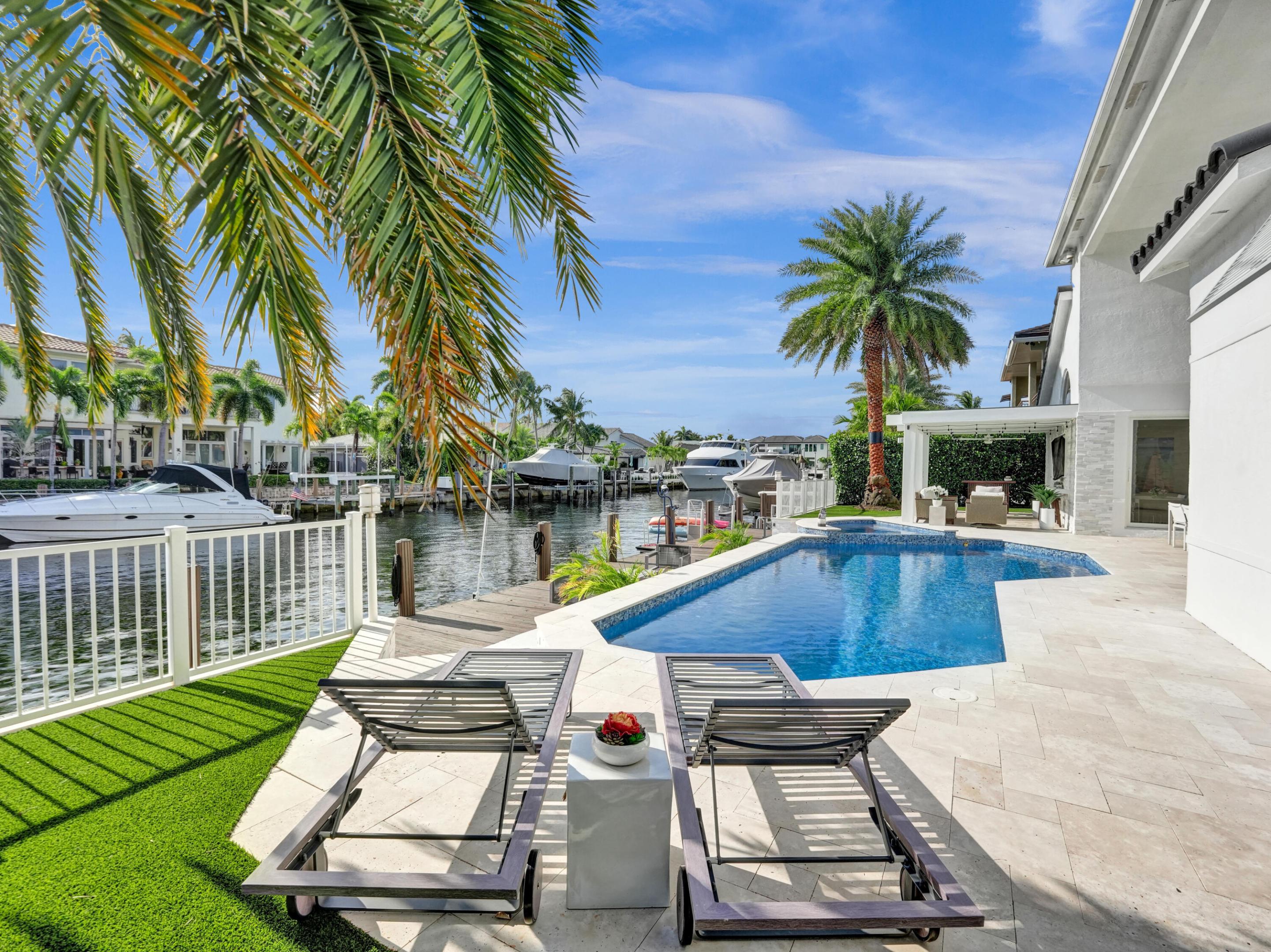 VENETIAN ISLES 1ST SEC - Residential