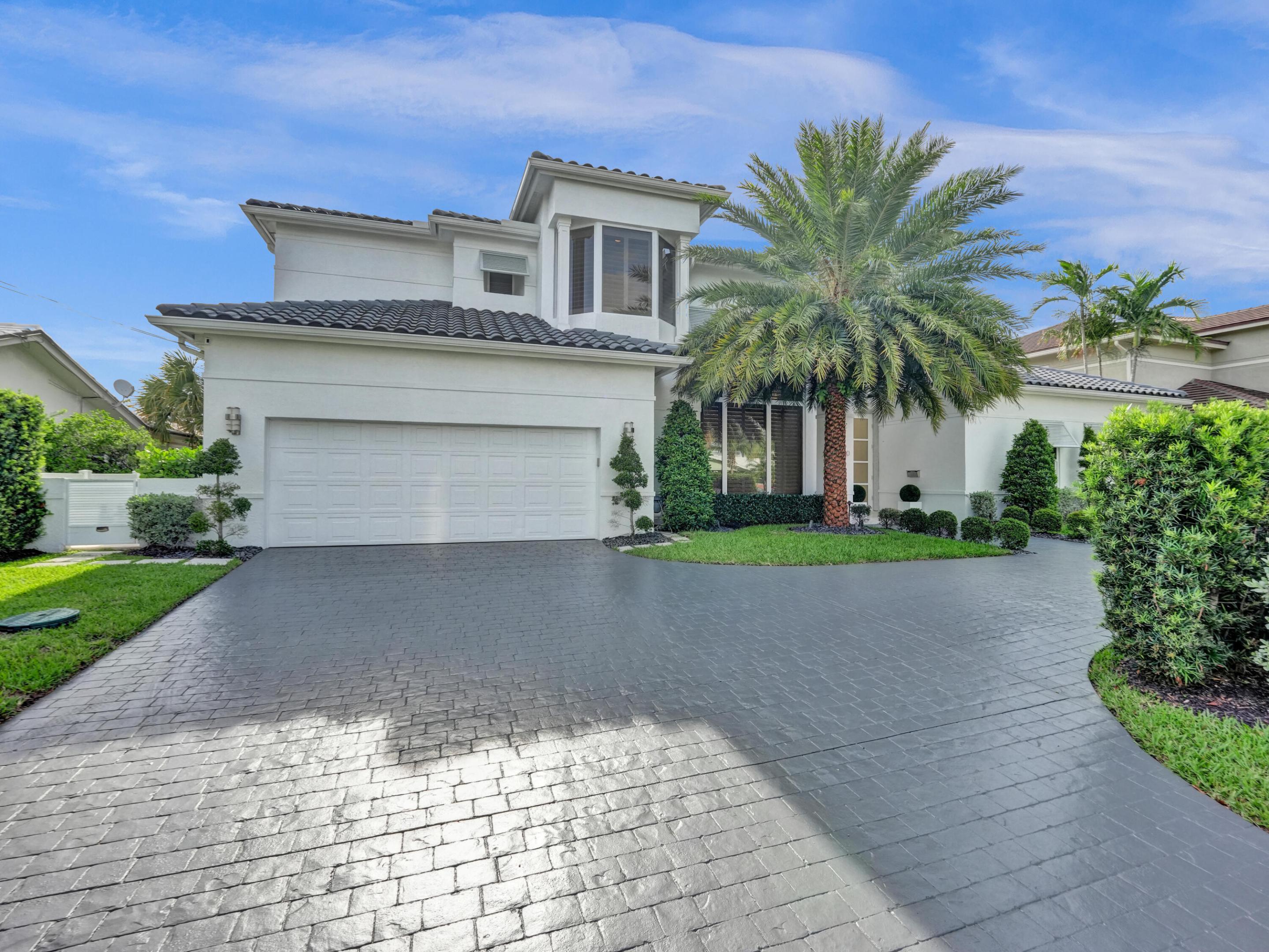 VENETIAN ISLES 1ST SEC - Residential